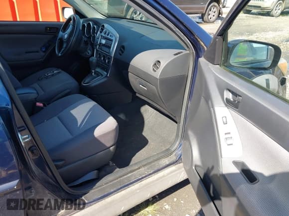 ✅ 2005 Pontiac Vibe • VIN: 5Y2SL63815Z452255 • Lot: 43286706. Wystawiony na IAAI z przebiegiem 174 958 mil. Bezpłatny archiwum sprzedaży aukcyjnych z USA i szczegółowy raport historii pojazdu na DreamBid. Zdjęcie 5.