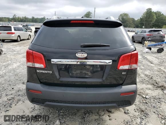 ✅ 2012 Kia Sorento EX • VIN: 5XYKU3A62CG278902 • Lot: 81866345. Wystawiony na Copart z przebiegiem Nie podano. Bezpłatny archiwum sprzedaży aukcyjnych z USA i szczegółowy raport historii pojazdu na DreamBid. Zdjęcie 6.