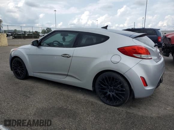 ✅ 2013 Hyundai Veloster w/Gray Int • VIN: KMHTC6AD8DU092672 • Lot: 63773024. Wystawiony na Copart z przebiegiem 169 452 mil. Bezpłatny archiwum sprzedaży aukcyjnych z USA i szczegółowy raport historii pojazdu na DreamBid. Zdjęcie 2.
