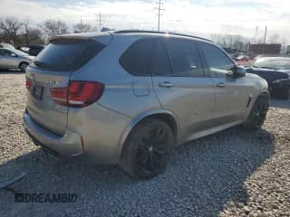 ✅ 2017 BMW X5 M • VIN: 5YMKT6C30H0X20717 • Lot: 48910235. Wystawiony na Copart z przebiegiem 67 640 mil. Bezpłatny archiwum sprzedaży aukcyjnych z USA i szczegółowy raport historii pojazdu na DreamBid. Zdjęcie 3.