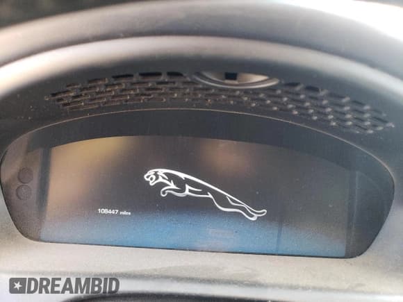 ✅ 2012 Jaguar XJ XJL • VIN: SAJWA2GB7CLV27824 • Лот: 69979805. Опубликован ранее на Copart с пробегом 108 447 миль. Бесплатный доступ к архиву аукционных продаж из США и подробный отчёт об истории автомобиля на DreamBid. Изображение 9.