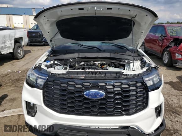 ✅ 2025 Ford Explorer ST-Line • VIN: 1FMUK8KH2SGC85254 • Lot: 84234295. Wystawiony na Copart z przebiegiem 525 mil. Bezpłatny archiwum sprzedaży aukcyjnych z USA i szczegółowy raport historii pojazdu na DreamBid. Zdjęcie 12.