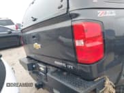 ✅ 2015 Chevrolet Silverado 2500HD LTZ • VIN: 1GC1KWE8XFF104422 • Лот: 41194784. Опубликован ранее на IAAI с пробегом 151 772 миль. Бесплатный доступ к архиву аукционных продаж из США и подробный отчёт об истории автомобиля на DreamBid. Изображение 16.