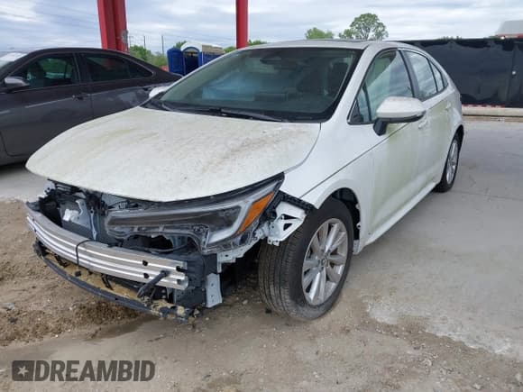 ✅ 2023 Toyota Corolla Hybrid LE • VIN: JTDBCMFE8P3012027 • Лот: 41517460. Опубликован ранее на IAAI с пробегом 4 424 миль. Бесплатный доступ к архиву аукционных продаж из США и подробный отчёт об истории автомобиля на DreamBid. Изображение 2.