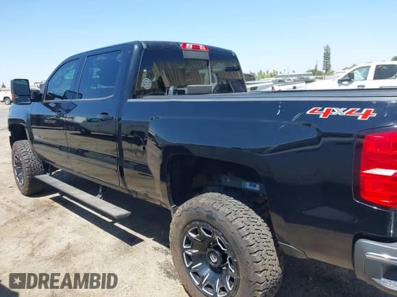 ✅ 2016 Chevrolet Silverado 2500HD LT • VIN: 1GC1KVE89GF277845 • Lot: 43040037. Wystawiony na IAAI z przebiegiem 56 497 mil. Bezpłatny archiwum sprzedaży aukcyjnych z USA i szczegółowy raport historii pojazdu na DreamBid. Zdjęcie 15.