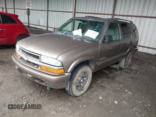 ✅ 2004 Chevrolet Blazer LS • VIN: 1GNDT13X54K159900 • Lot: 42374099. Wystawiony na IAAI z przebiegiem 111 023 mil. Bezpłatny archiwum sprzedaży aukcyjnych z USA i szczegółowy raport historii pojazdu na DreamBid. Zdjęcie 2.
