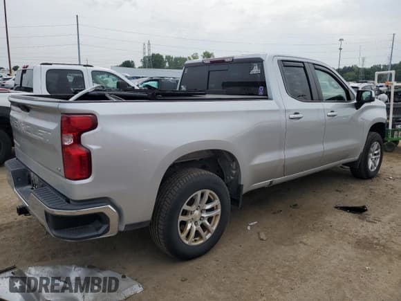 ✅ 2019 Chevrolet Silverado 1500 LT • VIN: 1GCRYDEDXKZ294640 • Lot: 67451224. Wystawiony na Copart z przebiegiem 108 404 mil. Bezpłatny archiwum sprzedaży aukcyjnych z USA i szczegółowy raport historii pojazdu na DreamBid. Zdjęcie 3.
