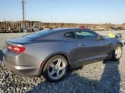 ✅ 2020 Chevrolet Camaro 1LS • VIN: 1G1FA1RX7L0104902 • Lot: 85397525. Wystawiony na Copart z przebiegiem 74 776 mil. Bezpłatny archiwum sprzedaży aukcyjnych z USA i szczegółowy raport historii pojazdu na DreamBid. Zdjęcie 3.