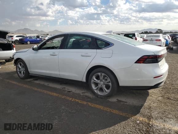 ✅ 2024 Honda Accord LX • VIN: 1HGCY1F26RA052696 • Lot: 84280155. Wystawiony na Copart z przebiegiem 38 484 mil. Bezpłatny archiwum sprzedaży aukcyjnych z USA i szczegółowy raport historii pojazdu na DreamBid. Zdjęcie 2.