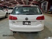 ✅ 2015 Volkswagen Golf SE • VIN: 3VWCA7AU6FM506939 • Lot: 96054235. Listed on Copart with 160,600 mi. Free auction sales archive from the USA and detailed vehicle history report at DreamBid. Image 6.