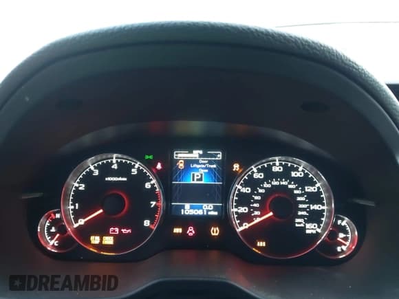 ✅ 2014 Subaru Outback Limited • VIN: 4S4BRDLC4E2202438 • Lot: 43679730. Listed on IAAI with 105,061 mi. Free auction sales archive from the USA and detailed vehicle history report at DreamBid. Image 7.