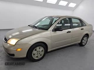 ✅ 2007 Ford Focus S • VIN: 1FAFP34N47W305589 • Lot: 91278975. Listed on Copart with 166,688 mi. Free auction sales archive from the USA and detailed vehicle history report at DreamBid. Image 1.