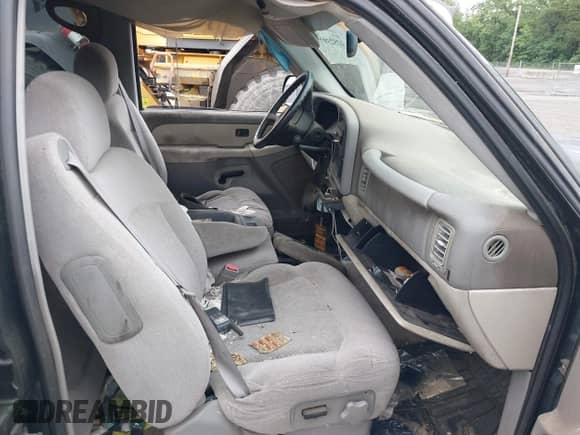 2001 Chevrolet Tahoe LT с VIN 1GNEK13T41R222136, выставлен на аукционе IAAI как лот 42523979 с пробегом Не указан миль и . История ставок и продаж доступна на DreamBid. Изображение 5.