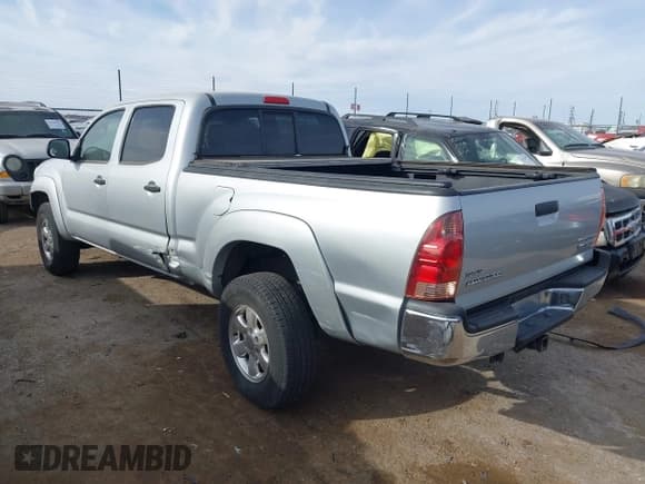 ✅ 2005 Toyota Tacoma PreRunner • VIN: 3TMKU72N45M003048 • Lot: 41789059. Listed on IAAI with 87,310 mi. Free auction sales archive from the USA and detailed vehicle history report at DreamBid. Image 3.