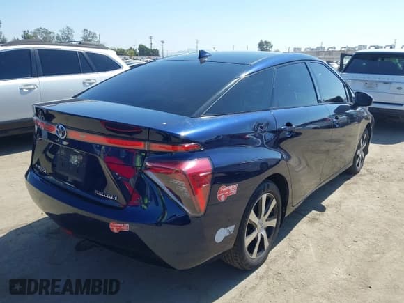 ✅ 2017 Toyota Mirai • VIN: JTDBVRBD6HA002517 • Lot: 43397460. Wystawiony na IAAI z przebiegiem 65 619 mil. Bezpłatny archiwum sprzedaży aukcyjnych z USA i szczegółowy raport historii pojazdu na DreamBid. Zdjęcie 4.
