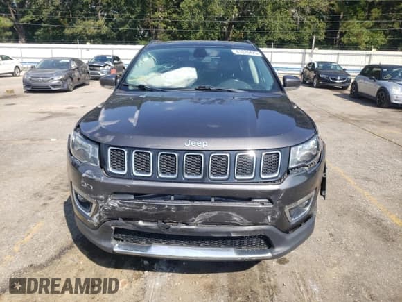 ✅ 2020 Jeep Compass Limited • VIN: 3C4NJDCB9LT122158 • Lot: 81070425. Wystawiony na Copart z przebiegiem 125 728 mil. Bezpłatny archiwum sprzedaży aukcyjnych z USA i szczegółowy raport historii pojazdu na DreamBid. Zdjęcie 5.