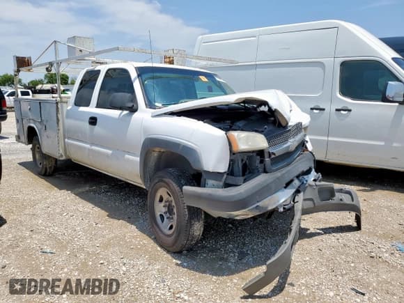 ✅ 2003 Chevrolet Silverado 2500HD LS • VIN: 1GCHC29UX3E196435 • Lot: 60492845. Listed on Copart with Not provided. Free auction sales archive from the USA and detailed vehicle history report at DreamBid. Image 4.