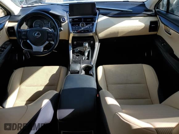 ✅ 2021 Lexus NX 300h • VIN: JTJGJRDZ0M5010994 • Lot: 90312165. Wystawiony na Copart z przebiegiem 71 019 mil. Bezpłatny archiwum sprzedaży aukcyjnych z USA i szczegółowy raport historii pojazdu na DreamBid. Zdjęcie 8.