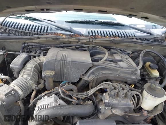 ✅ 2003 Ford Explorer XLT • VIN: 1FMZU73KX3UA95998 • Lot: 42080634. Listed on IAAI with 187,493 mi. Free auction sales archive from the USA and detailed vehicle history report at DreamBid. Image 10.