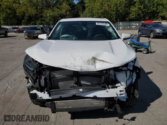 2024 Chevrolet Equinox LT with VIN 3GNAXUEG9RL234058, listed as a Copart auction lot 80144995 with 32,724 mi miles and Salvage title. Bid and sale history available at DreamBid. Image 5.