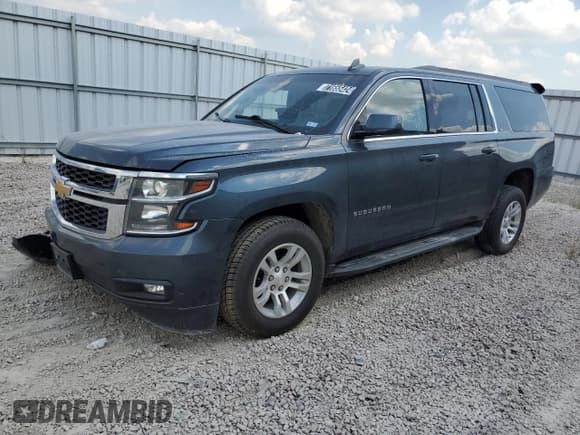 ✅ 2019 Chevrolet Suburban LT • VIN: 1GNSKHKC3KR393779 • Lot: 71655424. Wystawiony na Copart z przebiegiem 108 440 mil. Bezpłatny archiwum sprzedaży aukcyjnych z USA i szczegółowy raport historii pojazdu na DreamBid. Zdjęcie 1.
