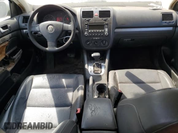 ✅ 2006 Volkswagen Jetta 2.5L • VIN: 3VWRF71K36M705232 • Лот: 70362695. Опубликован ранее на Copart с пробегом 182 398 миль. Бесплатный доступ к архиву аукционных продаж из США и подробный отчёт об истории автомобиля на DreamBid. Изображение 8.