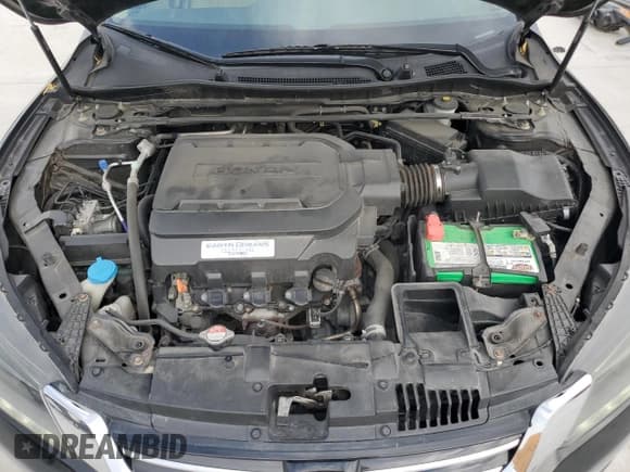 ✅ 2015 Honda Accord EX-L • VIN: 1HGCR3F85FA036191 • Lot: 82537665. Wystawiony na Copart z przebiegiem 85 756 mil. Bezpłatny archiwum sprzedaży aukcyjnych z USA i szczegółowy raport historii pojazdu na DreamBid. Zdjęcie 11.