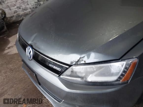 ✅ 2013 Volkswagen Jetta Hybrid SE • VIN: 3VW637AJ0DM264093 • Лот: 41872150. Опубликован ранее на IAAI с пробегом 174 558 миль. Бесплатный доступ к архиву аукционных продаж из США и подробный отчёт об истории автомобиля на DreamBid. Изображение 6.