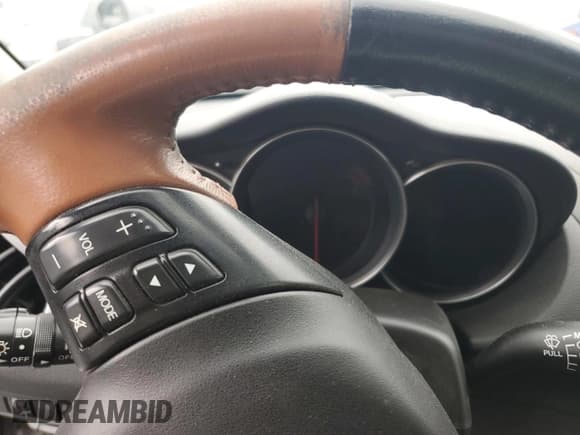 ✅ 2004 Mazda RX-8 • VIN: JM1FE173840137856 • Lot: 68321435. Wystawiony na Copart z przebiegiem Nie podano. Bezpłatny archiwum sprzedaży aukcyjnych z USA i szczegółowy raport historii pojazdu na DreamBid. Zdjęcie 9.