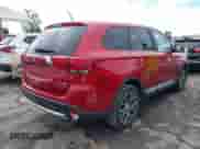 2016 Mitsubishi Outlander SE z VIN JA4AD3A35GZ040271, wystawiony jako IAAI lot #43249180 z przebiegiem 160 533 mil mil oraz . Historia ofert i sprzedaży dostępna na DreamBid. Obrazek 4.