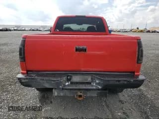 ✅ 1997 Chevrolet Silverado 2500 • VIN: 1GCGK29RXVE164758 • Lot: 65442255. Wystawiony na Copart z przebiegiem 298 745 mil. Bezpłatny archiwum sprzedaży aukcyjnych z USA i szczegółowy raport historii pojazdu na DreamBid. Zdjęcie 6.