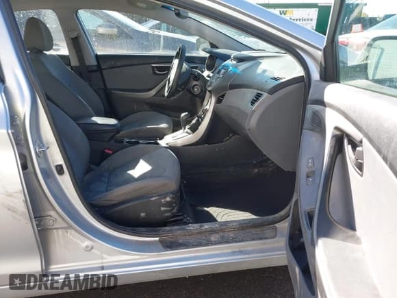 ✅ 2013 Hyundai Elantra Limited • VIN: 5NPDH4AE5DH164980 • Lot: 43477115. Listed on IAAI with 152,046 mi. Free auction sales archive from the USA and detailed vehicle history report at DreamBid. Image 5.