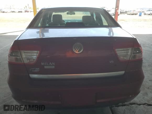 ✅ 2006 Mercury Milan Premier • VIN: 3MEHM08136R648508 • Lot: 70067994. Wystawiony na Copart z przebiegiem 112 202 mil. Bezpłatny archiwum sprzedaży aukcyjnych z USA i szczegółowy raport historii pojazdu na DreamBid. Zdjęcie 6.