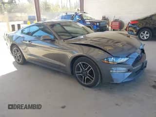 2022 Ford Mustang EcoBoost z VIN 1FA6P8TH9N5106937, wystawiony jako IAAI lot #42960721 z przebiegiem 58 110 mil mil oraz . Historia ofert i sprzedaży dostępna na DreamBid. Obrazek 1.
