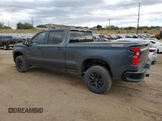 ✅ 2019 Chevrolet Silverado 1500 Custom Trail Boss • VIN: 3GCPYCEF8KG277550 • Lot: 75892394. Wystawiony na Copart z przebiegiem 59 404 mil. Bezpłatny archiwum sprzedaży aukcyjnych z USA i szczegółowy raport historii pojazdu na DreamBid. Zdjęcie 2.