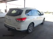 ✅ 2016 Nissan Pathfinder S • VIN: 5N1AR2MMXGC641602 • Lot: 42174567. Wystawiony na IAAI z przebiegiem 132 840 mil. Bezpłatny archiwum sprzedaży aukcyjnych z USA i szczegółowy raport historii pojazdu na DreamBid. Zdjęcie 4.