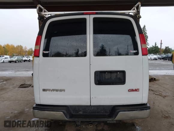 ✅ 2009 GMC Savana • VIN: 1GTGG25KX91101571 • Lot: 43635211. Listed on IAAI with 255,321 mi. Free auction sales archive from the USA and detailed vehicle history report at DreamBid. Image 17.