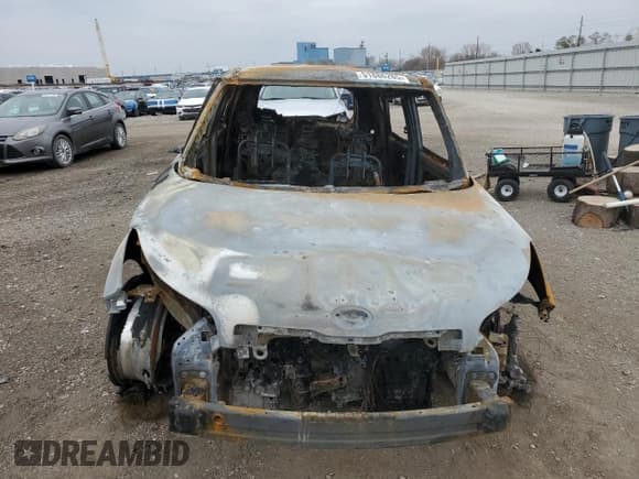 ✅ 2015 Kia Soul + • VIN: KNDJX3A50F7754172 • Лот: 51886285. Опубликован ранее на Copart с пробегом Не указан. Бесплатный доступ к архиву аукционных продаж из США и подробный отчёт об истории автомобиля на DreamBid. Изображение 5.