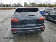 ✅ 2016 Porsche Cayenne • VIN: WP1AA2A26GLA10939 • Lot: 86210525. Wystawiony na Copart z przebiegiem 156 513 mil. Bezpłatny archiwum sprzedaży aukcyjnych z USA i szczegółowy raport historii pojazdu na DreamBid. Zdjęcie 6.