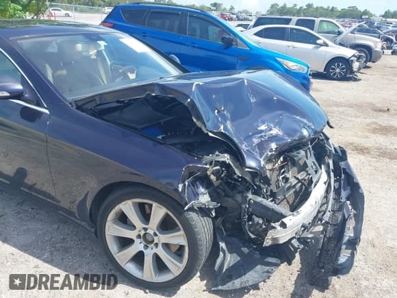 ✅ 2008 Mercedes-Benz CLS 550 • VIN: WDDDJ72X28A116667 • Lot: 42780541. Listed on IAAI with Not provided. Free auction sales archive from the USA and detailed vehicle history report at DreamBid. Image 6.