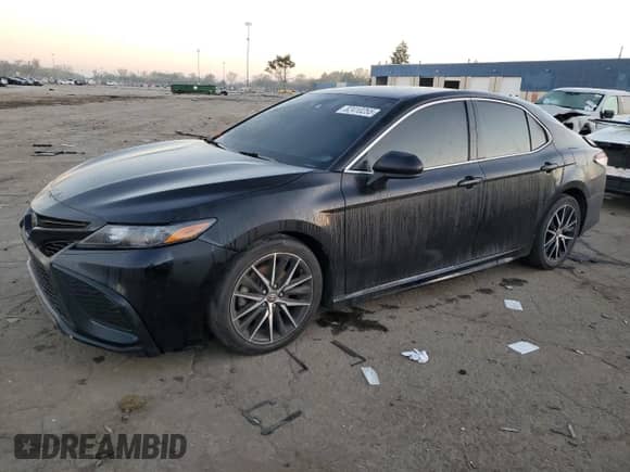 2021 Toyota Camry SE с VIN 4T1G11BK6MU026662, выставлен на аукционе Copart как лот 82410255 с пробегом 25 732 миль миль и Чистый • Clean title. История ставок и продаж доступна на DreamBid. Изображение 1.