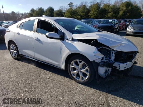 ✅ 2018 Chevrolet Volt Premier • VIN: 1G1RD6S51JU136115 • Lot: 82603553. Wystawiony na Copart z przebiegiem 55 734 mil. Bezpłatny archiwum sprzedaży aukcyjnych z USA i szczegółowy raport historii pojazdu na DreamBid. Zdjęcie 4.
