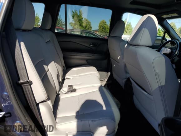 ✅ 2022 Honda Passport EX-L • VIN: 5FNYF8H55NB024139 • Lot: 68466315. Listed on Copart with 36,567 mi. Free auction sales archive from the USA and detailed vehicle history report at DreamBid. Image 11.