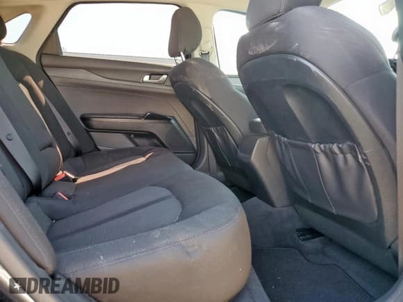 ✅ 2021 Kia K5 LXS • VIN: 5XXG14J25MG051274 • Lot: 81556005. Wystawiony na Copart z przebiegiem 71 080 mil. Bezpłatny archiwum sprzedaży aukcyjnych z USA i szczegółowy raport historii pojazdu na DreamBid. Zdjęcie 10.