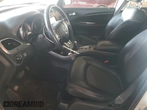 ✅ 2018 Dodge Journey Crossroad • VIN: 3C4PDCGG1JT475734 • Lot: 85193715. Wystawiony na Copart z przebiegiem 168 039 mil. Bezpłatny archiwum sprzedaży aukcyjnych z USA i szczegółowy raport historii pojazdu na DreamBid. Zdjęcie 7.