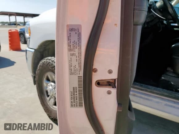 ✅ 2021 Ram 2500 Big Horn • VIN: 3C6UR5DL9MG628060 • Лот: 80298055. Опубликован ранее на Copart с пробегом 99 753 миль. Бесплатный доступ к архиву аукционных продаж из США и подробный отчёт об истории автомобиля на DreamBid. Изображение 13.