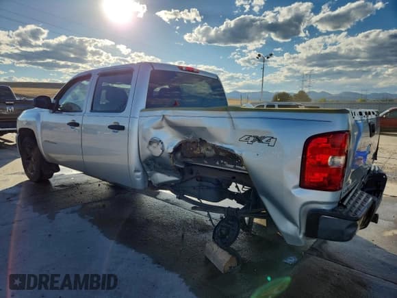 ✅ 2011 Chevrolet Silverado 1500 LT • VIN: 1GCPKSE39BF119480 • Lot: 85323555. Listed on Copart with 231,478 mi. Free auction sales archive from the USA and detailed vehicle history report at DreamBid. Image 2.