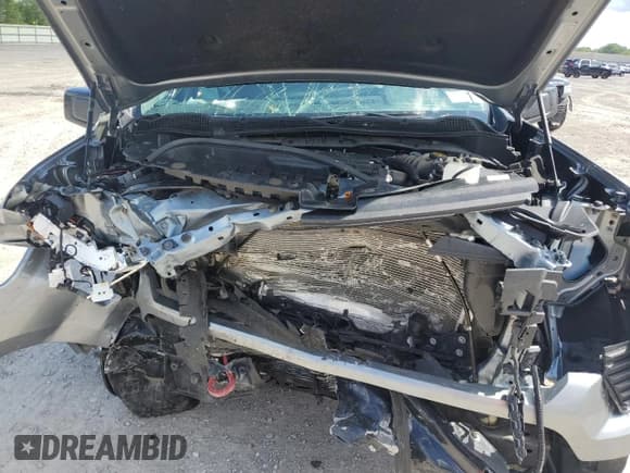 ✅ 2023 Chevrolet Silverado 1500 LT Trail Boss • VIN: 3GCUDFE86PG263591 • Lot: 70308915. Wystawiony na Copart z przebiegiem Nie podano. Bezpłatny archiwum sprzedaży aukcyjnych z USA i szczegółowy raport historii pojazdu na DreamBid. Zdjęcie 11.