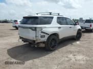 ✅ 2018 Chevrolet Traverse Premier • VIN: 1GNEVJKW0JJ109088 • Lot: 42713684. Wystawiony na IAAI z przebiegiem 97 073 mil. Bezpłatny archiwum sprzedaży aukcyjnych z USA i szczegółowy raport historii pojazdu na DreamBid. Zdjęcie 4.