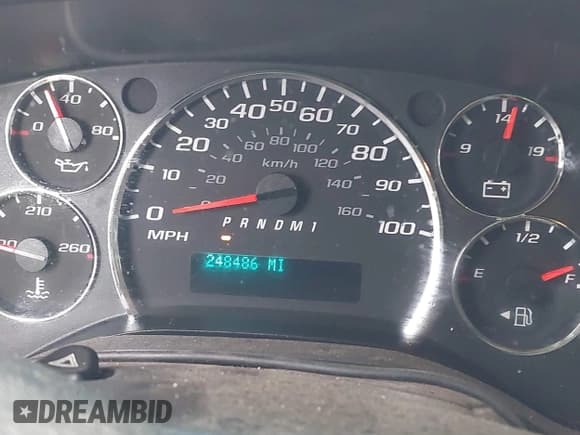 ✅ 2014 Chevrolet Express Cargo • VIN: 1GCWGFBA9E1111887 • Lot: 43770863. Listed on IAAI with 248,486 mi. Free auction sales archive from the USA and detailed vehicle history report at DreamBid. Image 15.